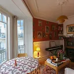 At The Heart Of Parisian Gourmets